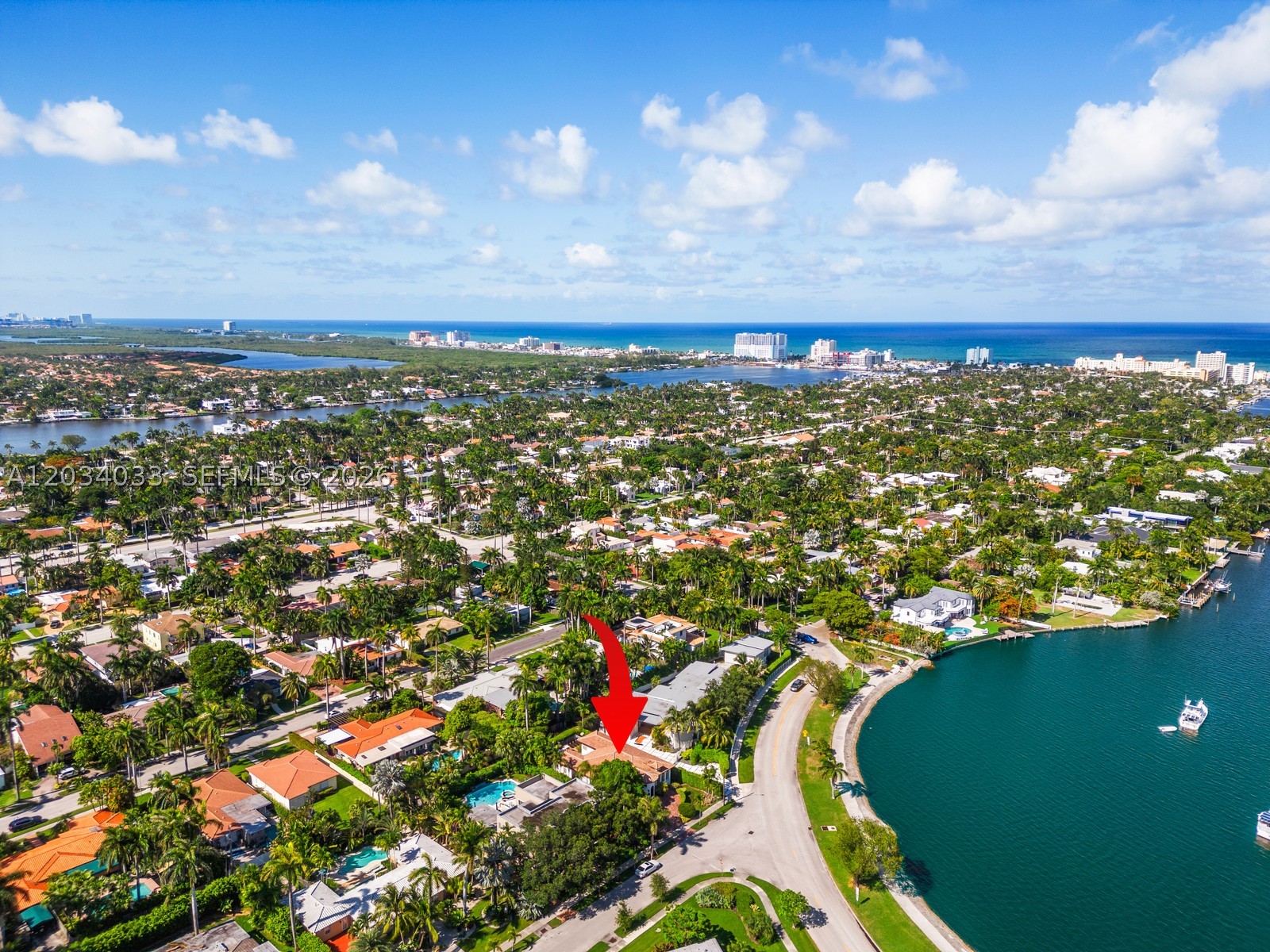 HOLLYWOOD LAKES SECTION - Residential Lease