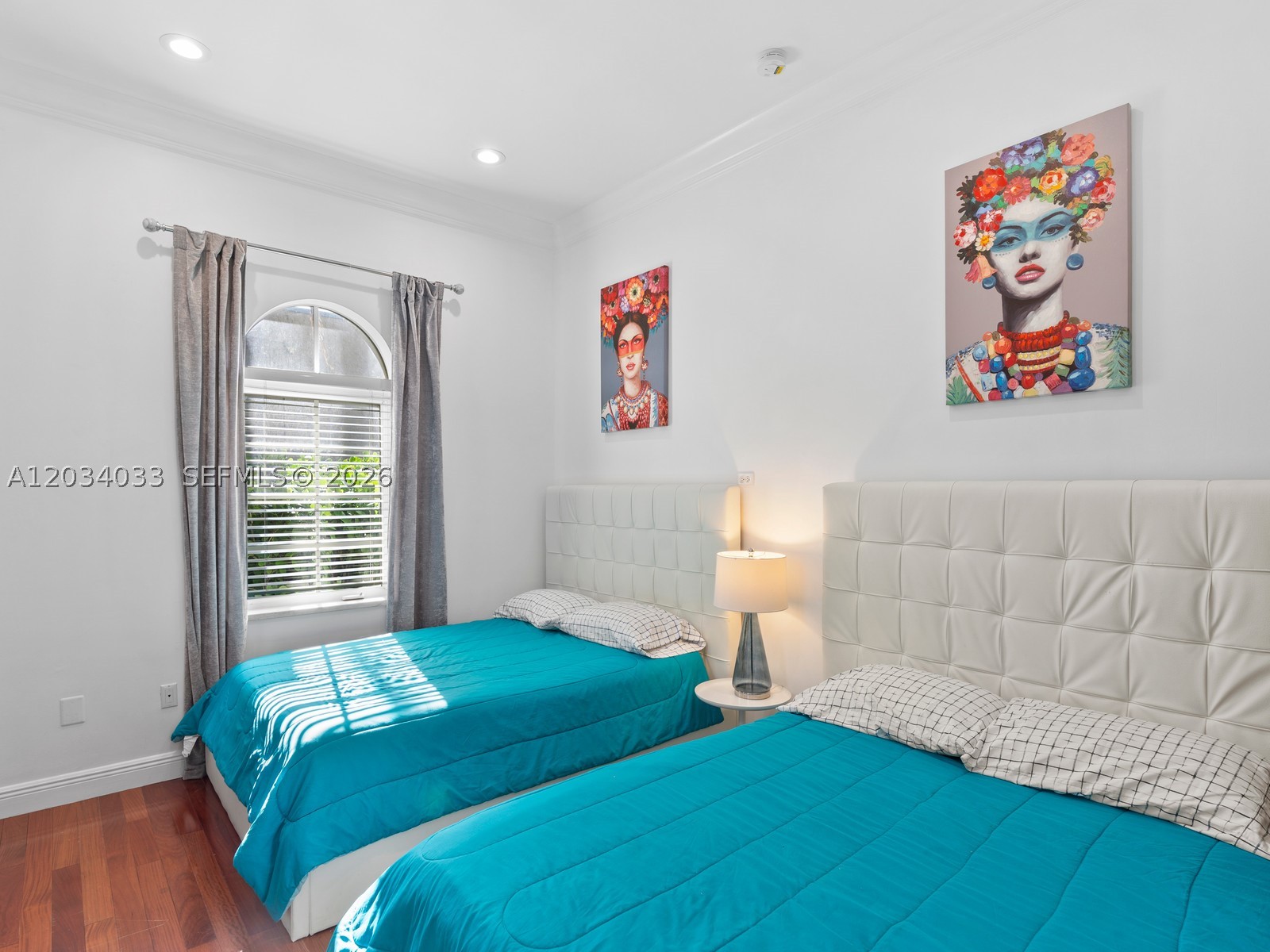 HOLLYWOOD LAKES SECTION - Residential Lease