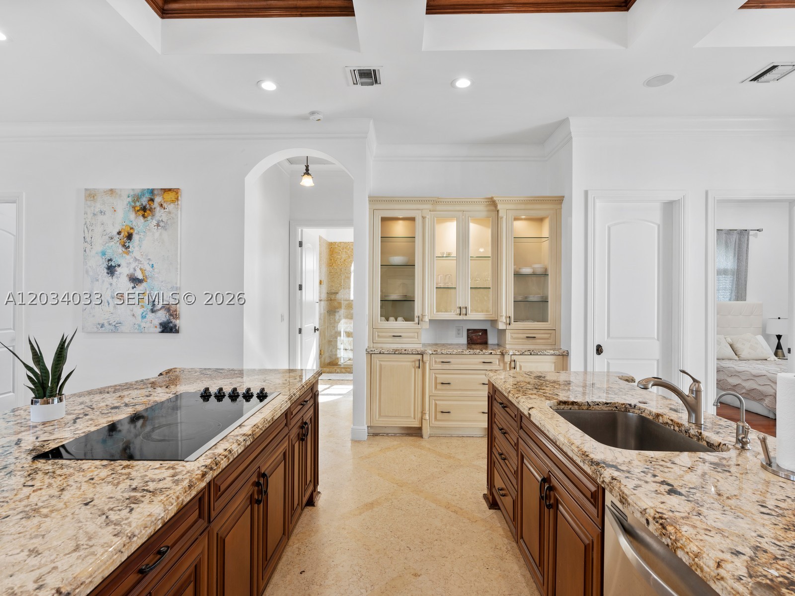 HOLLYWOOD LAKES SECTION - Residential Lease
