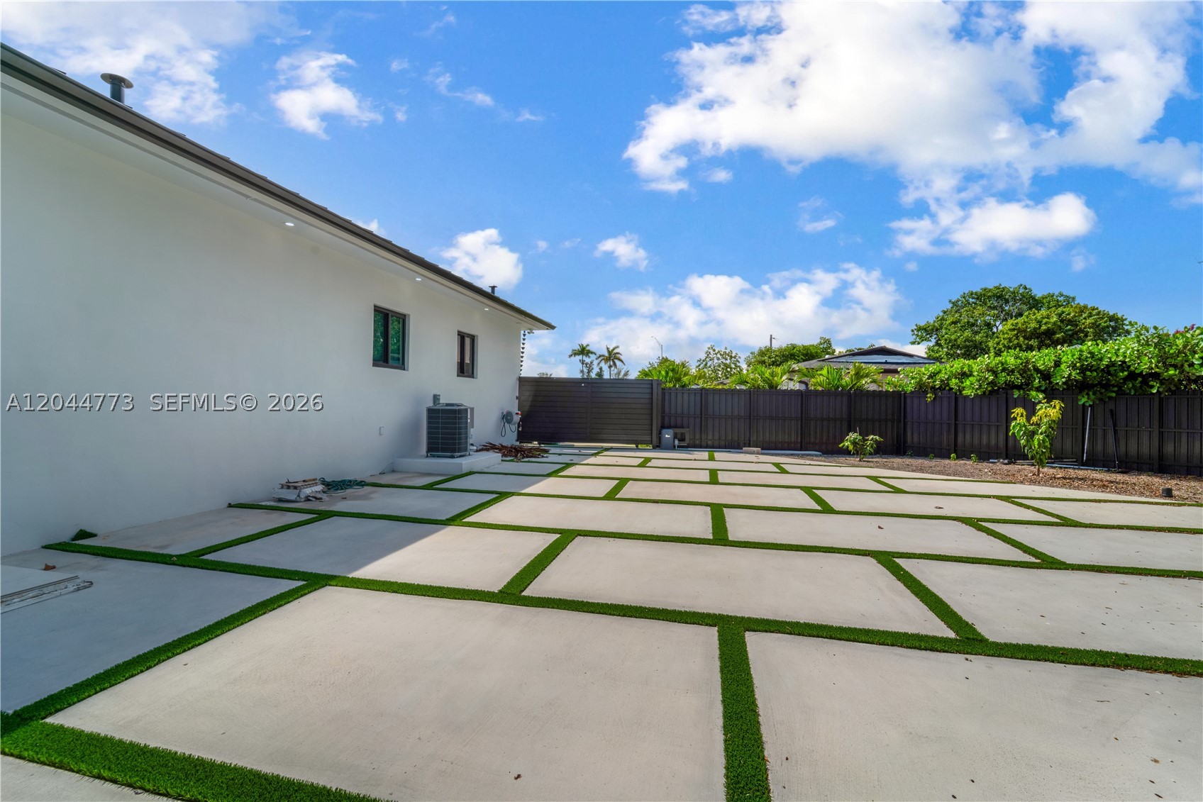 TOWN PARK HEIGHTS - Residential