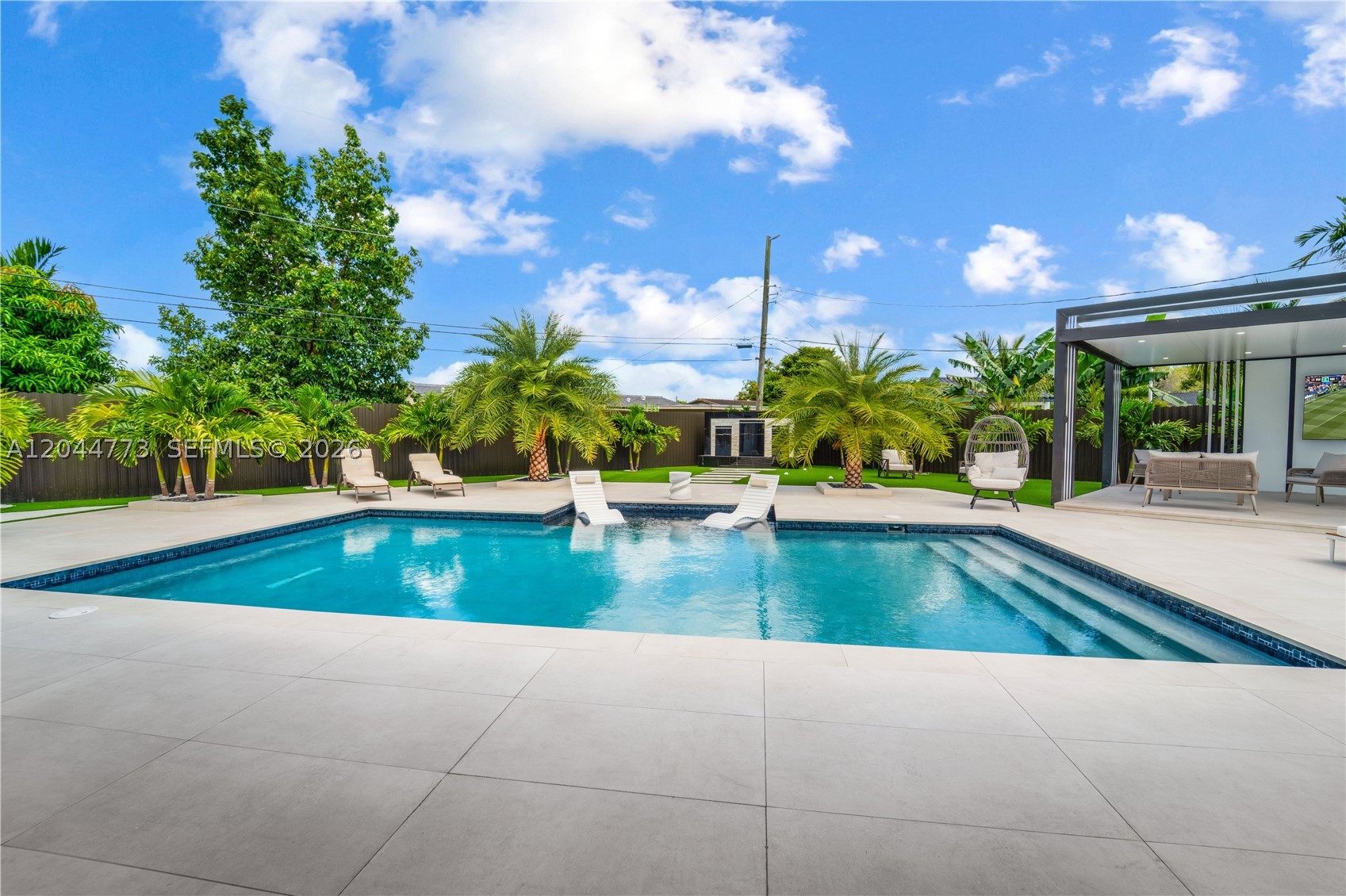 TOWN PARK HEIGHTS - Residential