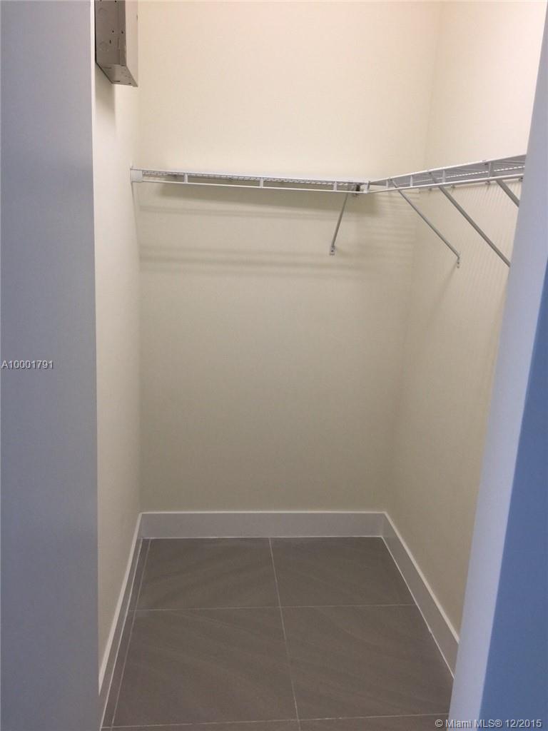 LANDMARK - Residential Lease