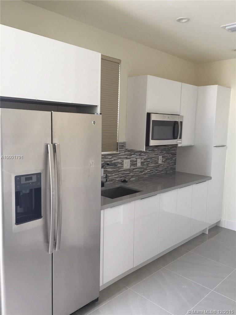 LANDMARK - Residential Lease