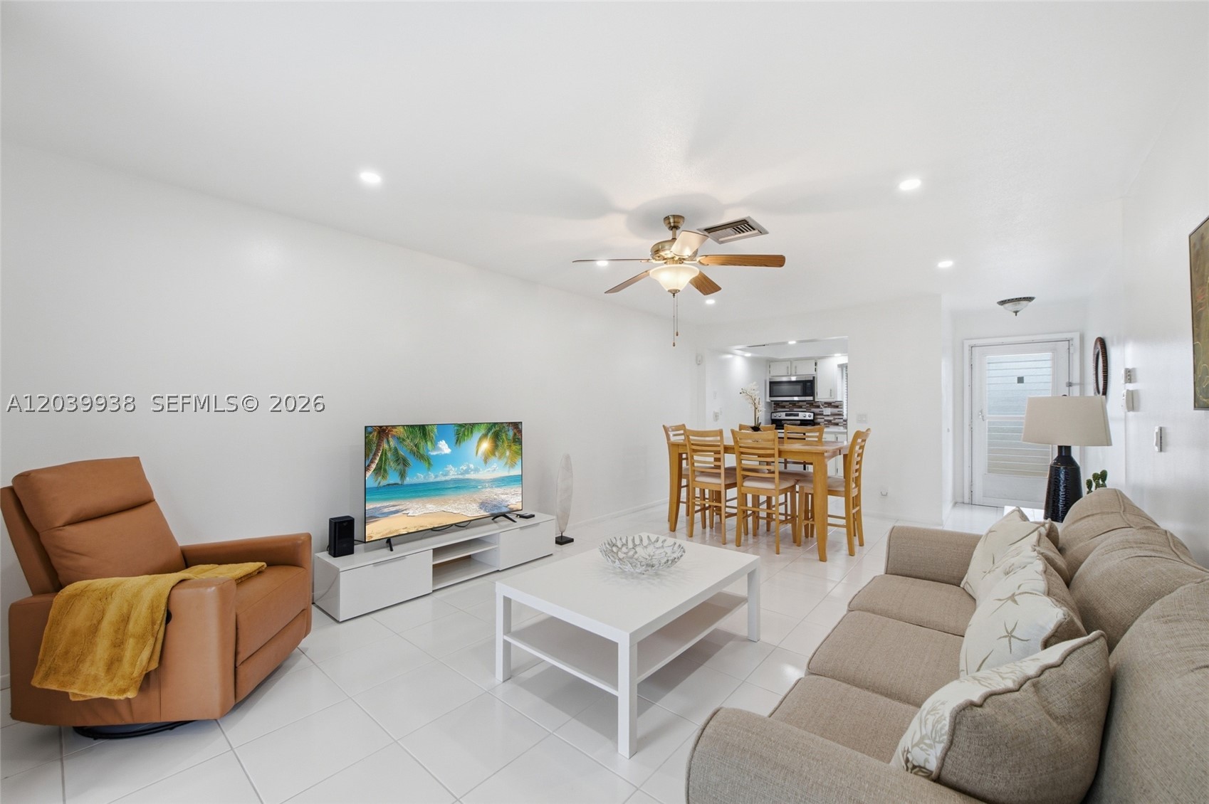 CRESTHAVEN VILLAS 14 COND - Residential