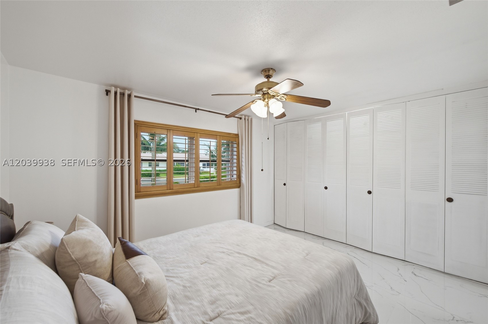 CRESTHAVEN VILLAS 14 COND - Residential