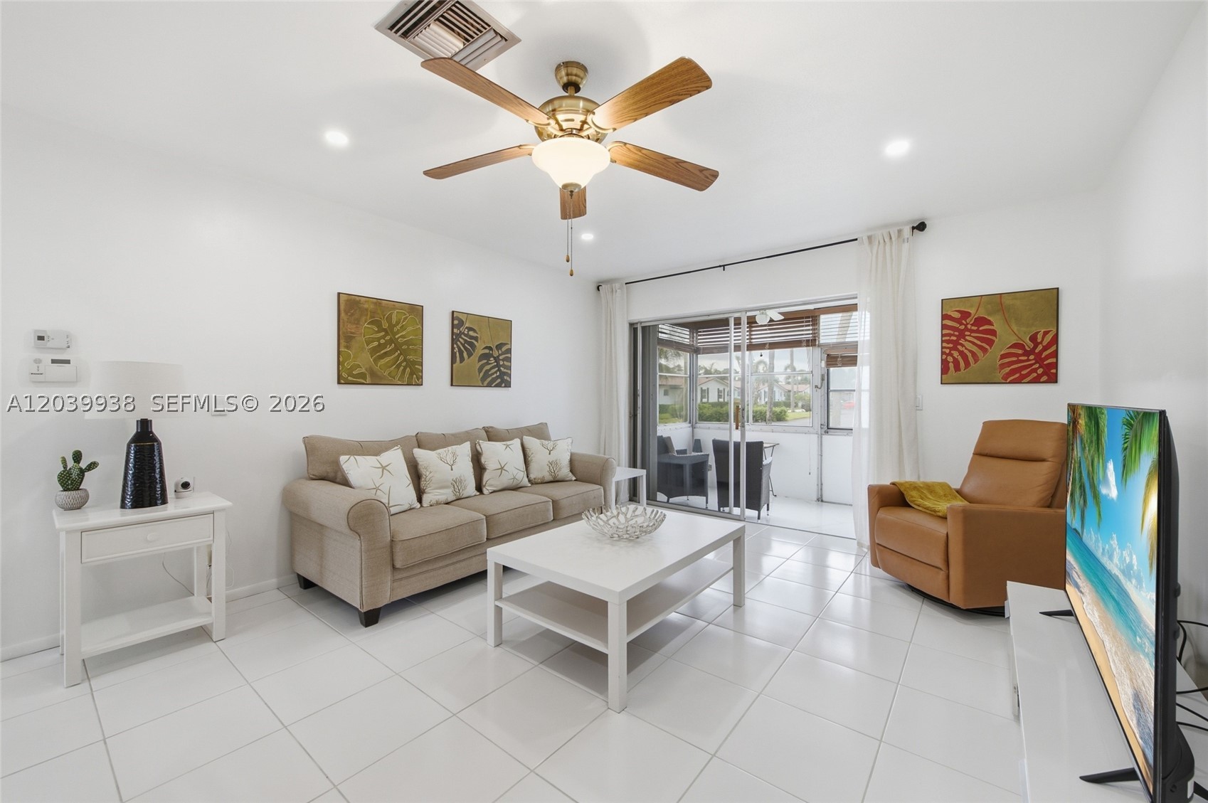 CRESTHAVEN VILLAS 14 COND - Residential