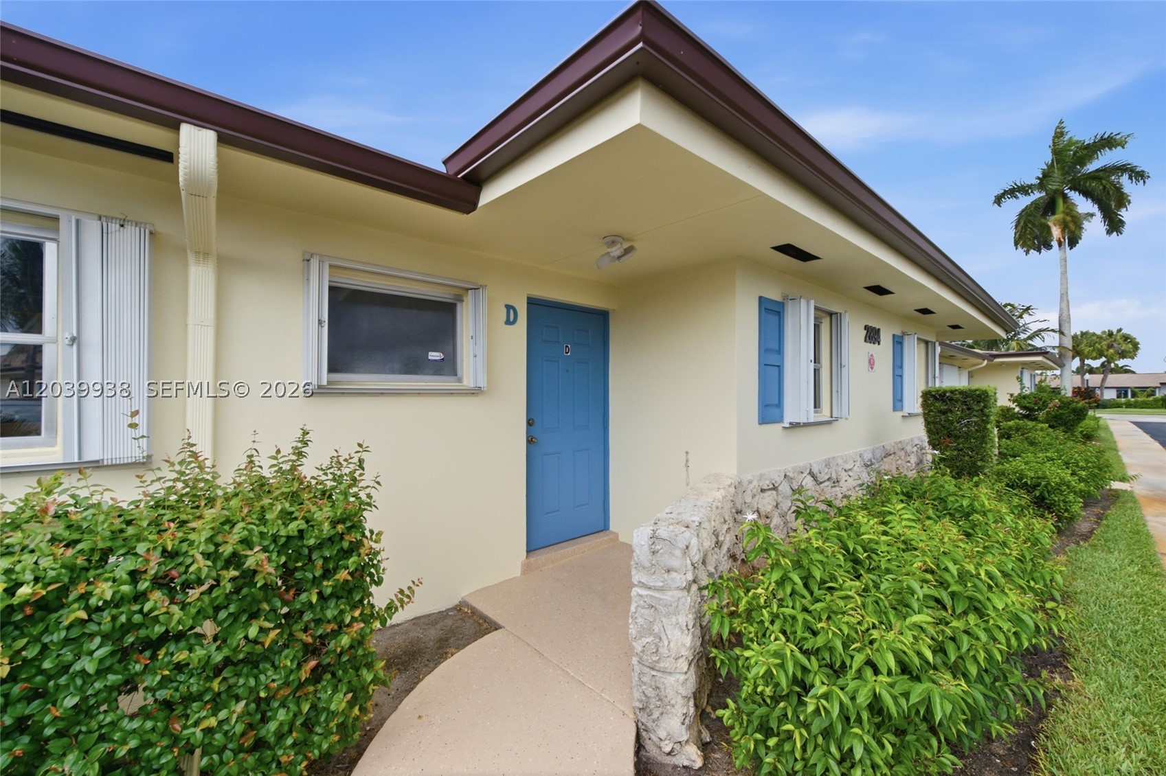 CRESTHAVEN VILLAS 14 COND - Residential