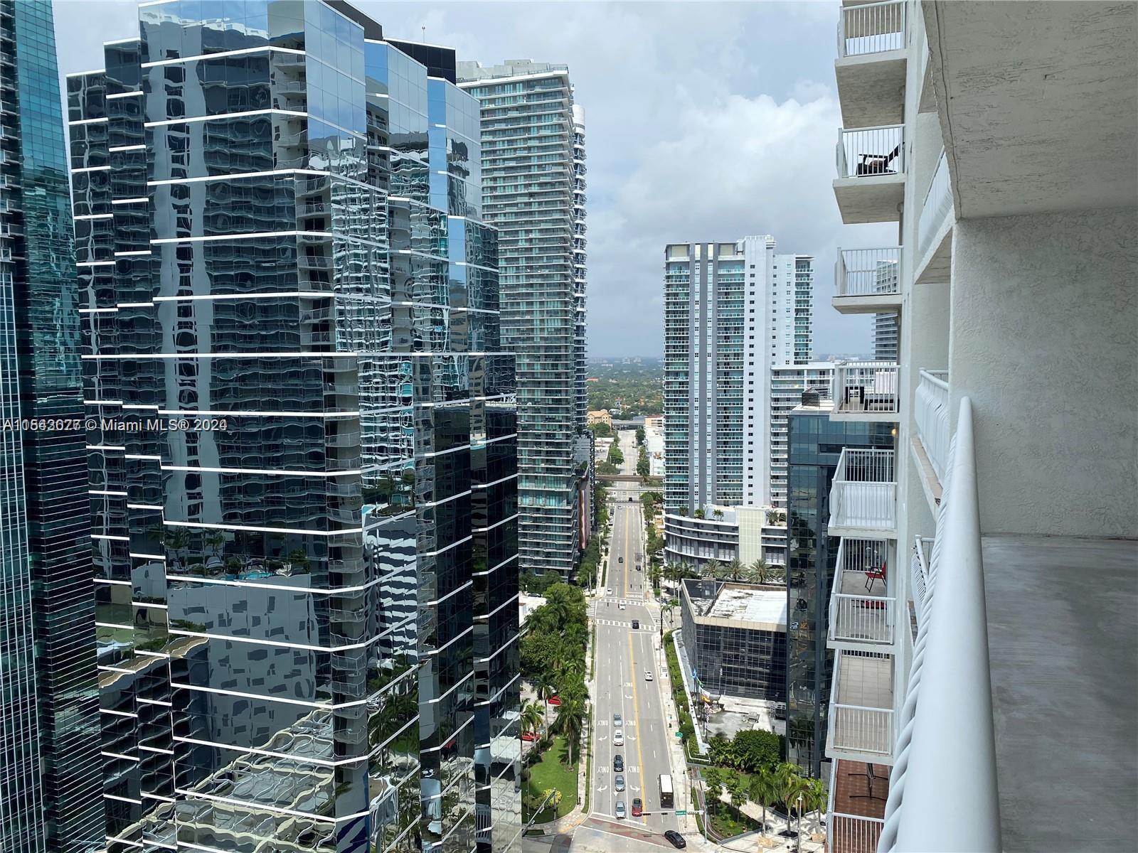 THE CLUB AT BRICKELL BAY - Residential