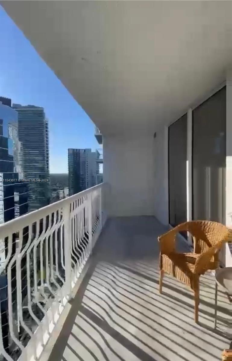 THE CLUB AT BRICKELL BAY - Residential