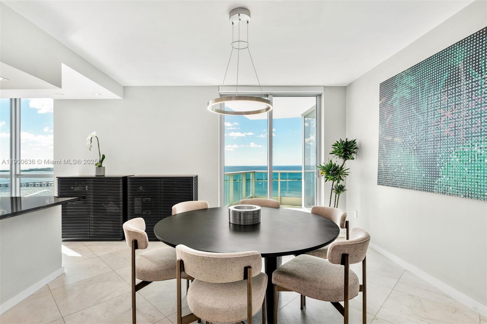 JADE BRICKELL RESIDENCES - Residential