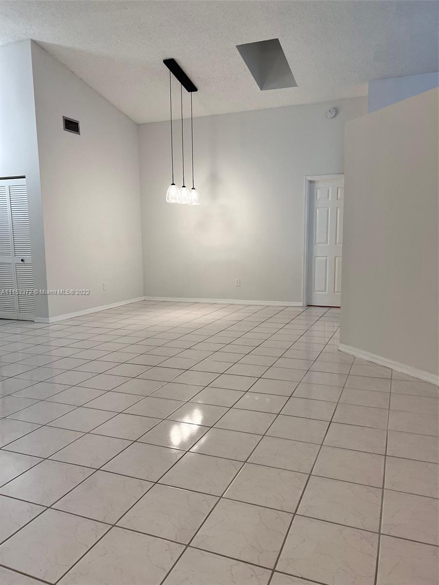 SHENANDOAH - Residential Lease