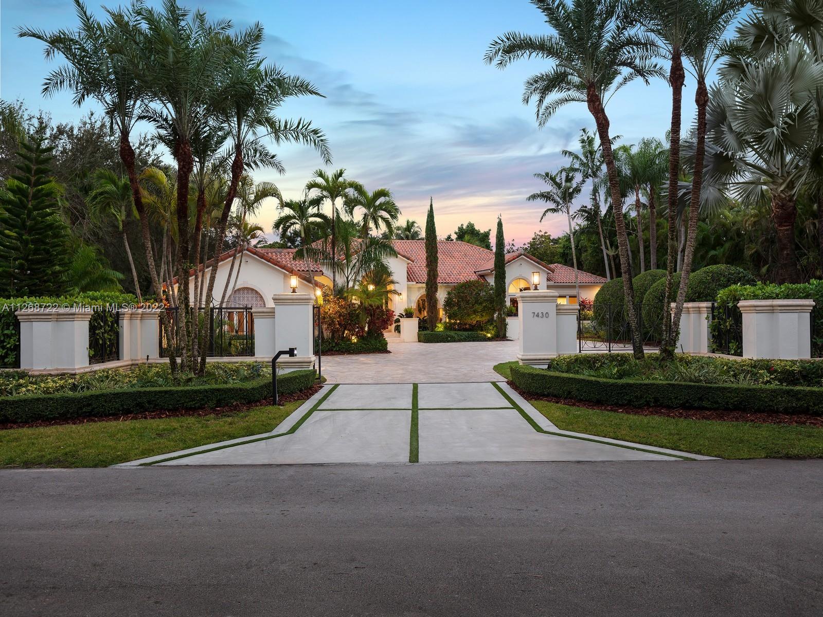 MELNOR ESTATES - Residential