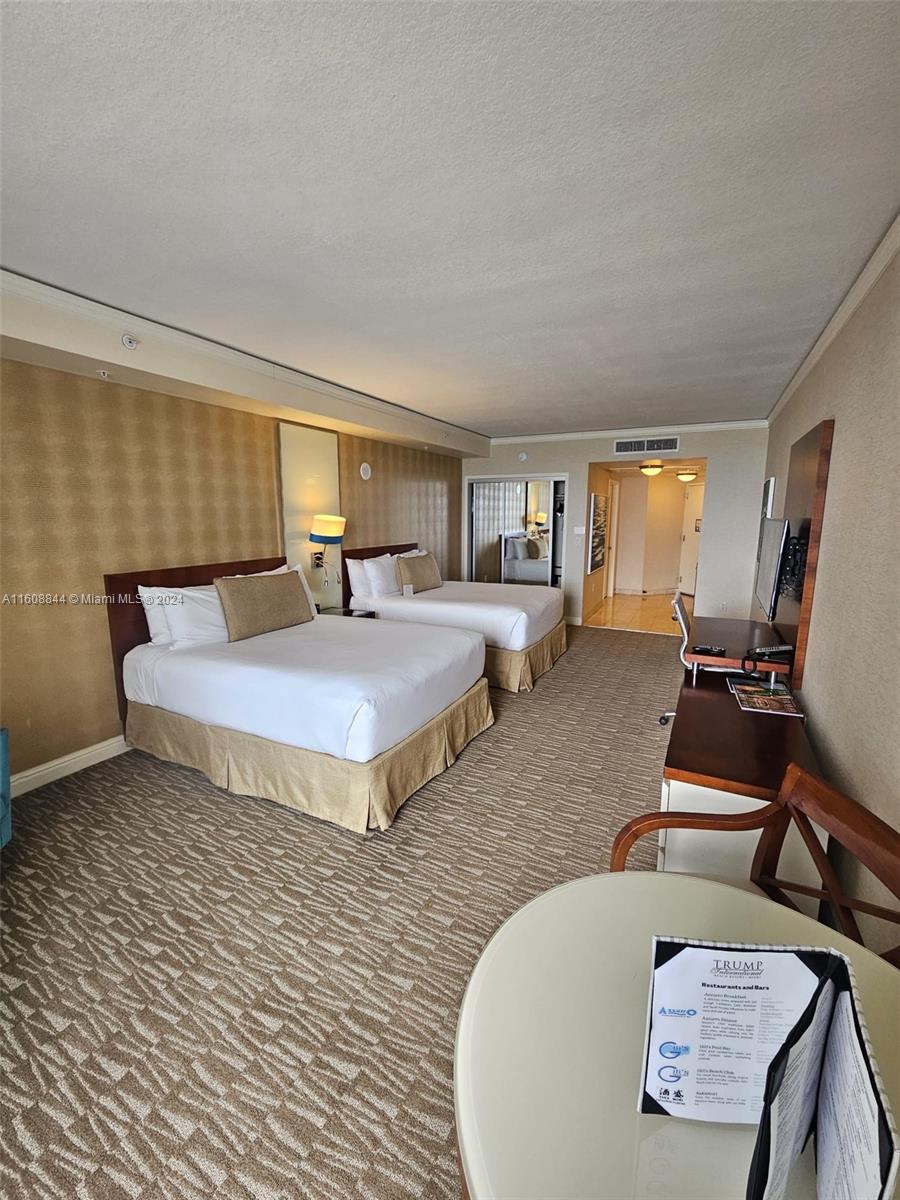 TRUMP INTERNATIONAL SONES - Residential