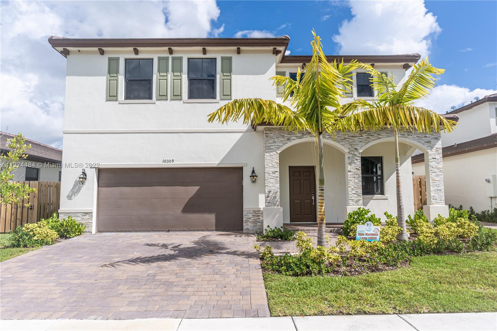 ENCLAVE SOUTH PHASE 2 - Residential