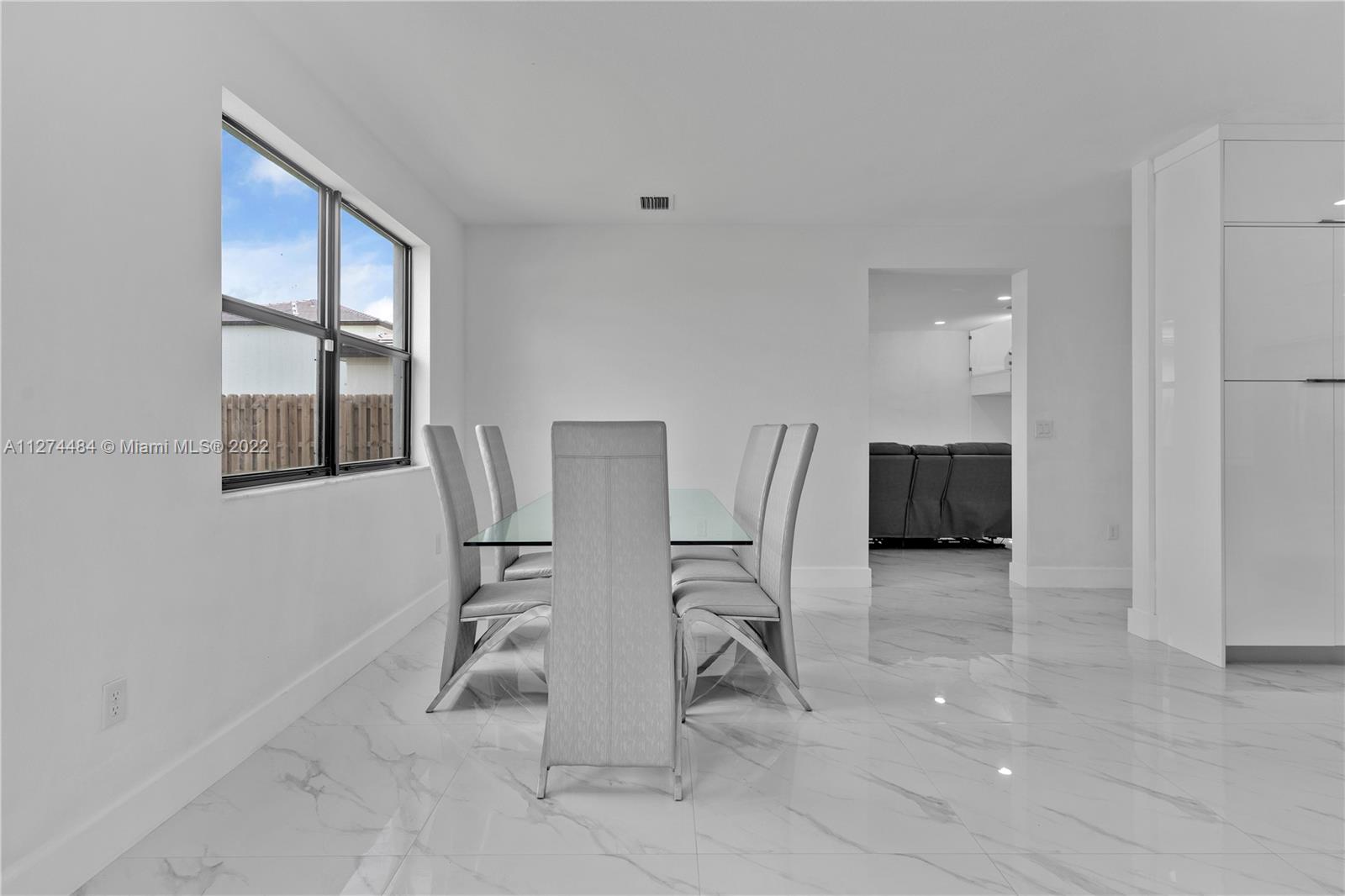 ENCLAVE SOUTH PHASE 2 - Residential