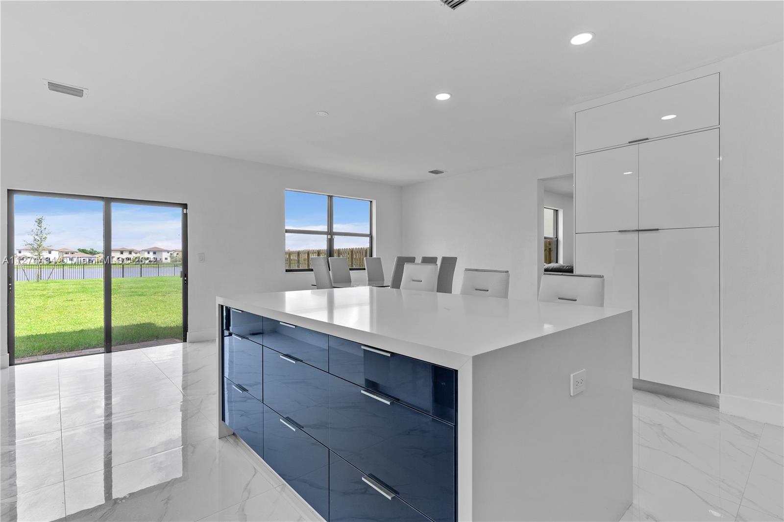 ENCLAVE SOUTH PHASE 2 - Residential