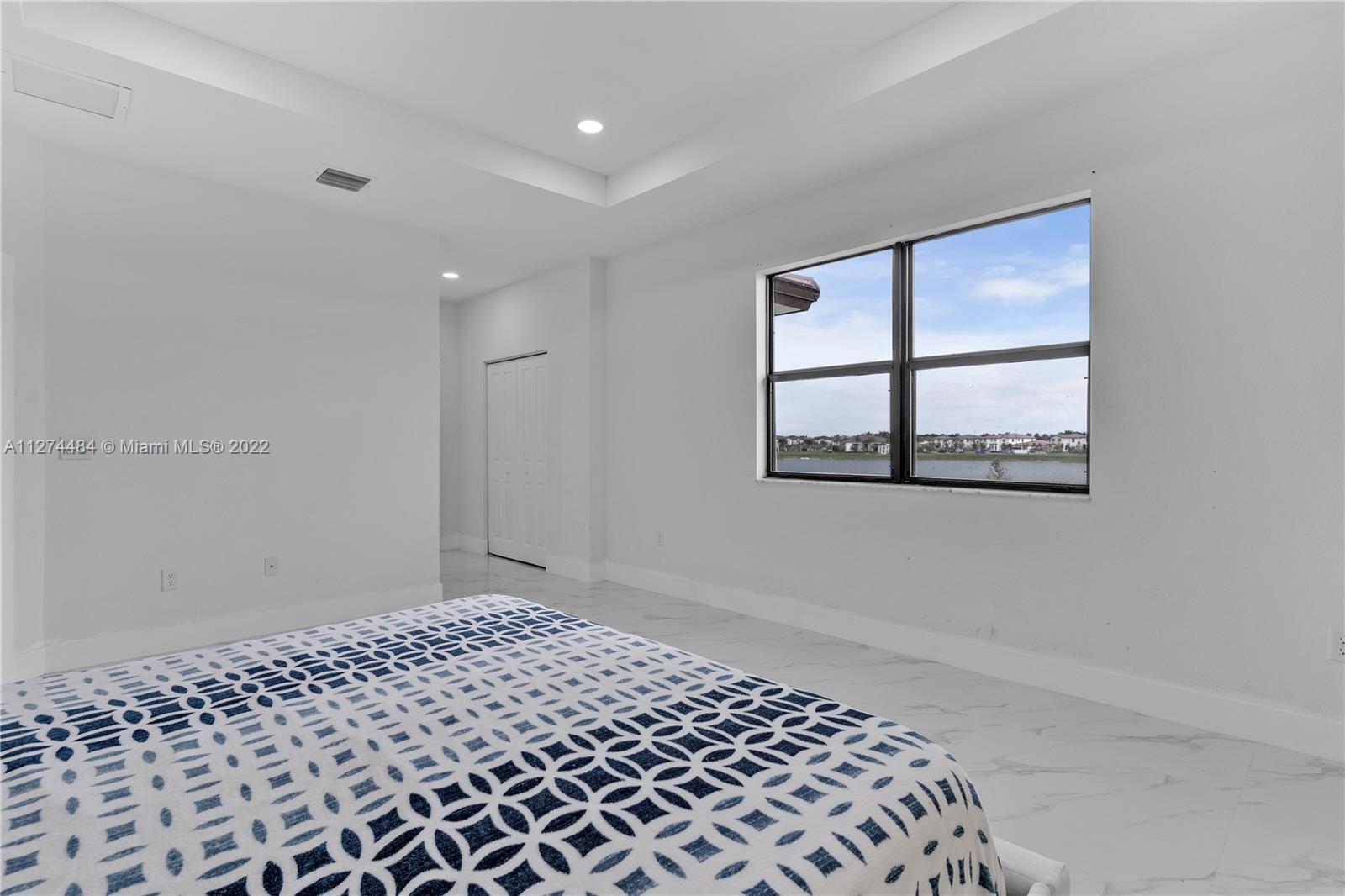 ENCLAVE SOUTH PHASE 2 - Residential
