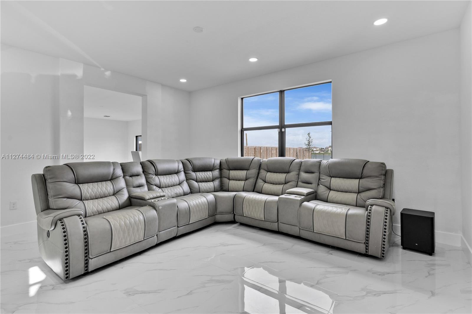 ENCLAVE SOUTH PHASE 2 - Residential