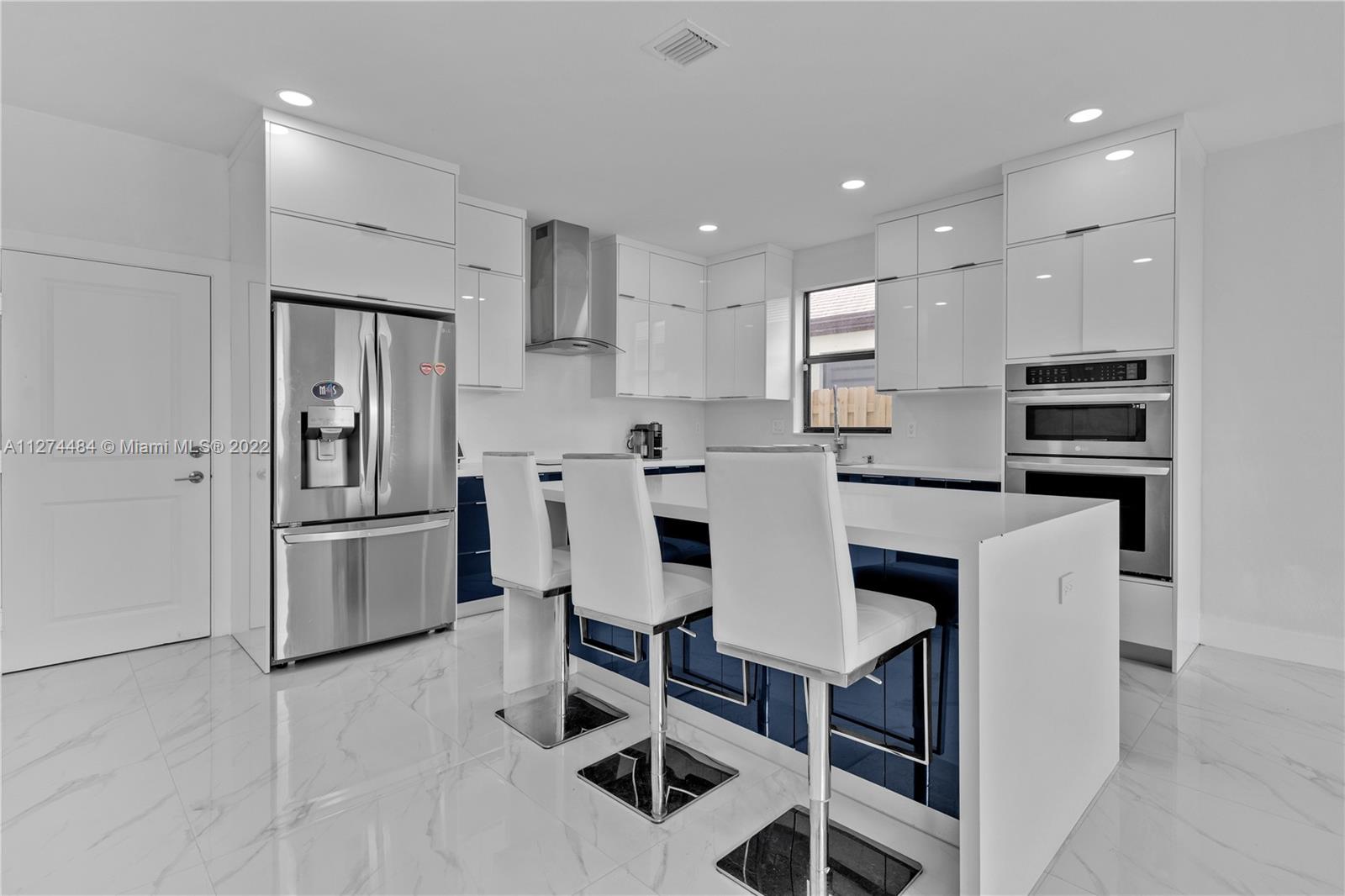 ENCLAVE SOUTH PHASE 2 - Residential