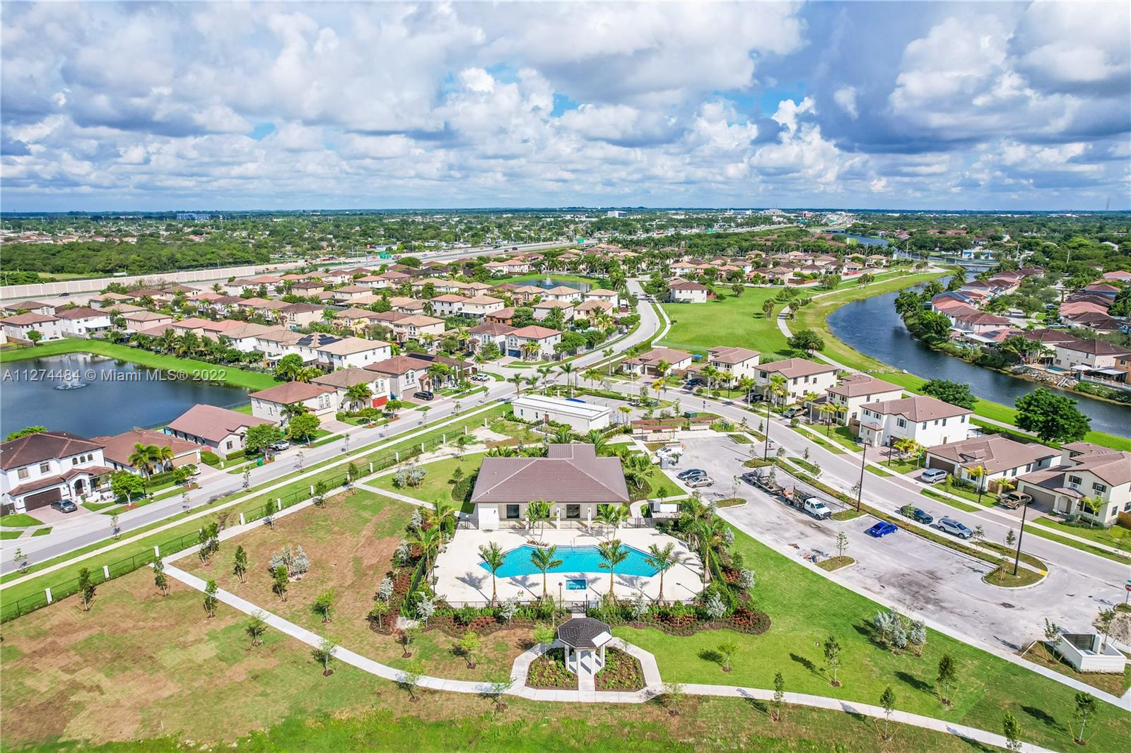 ENCLAVE SOUTH PHASE 2 - Residential