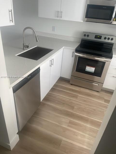 LAKESHORE AT UNIVERSITY P - Residential Lease