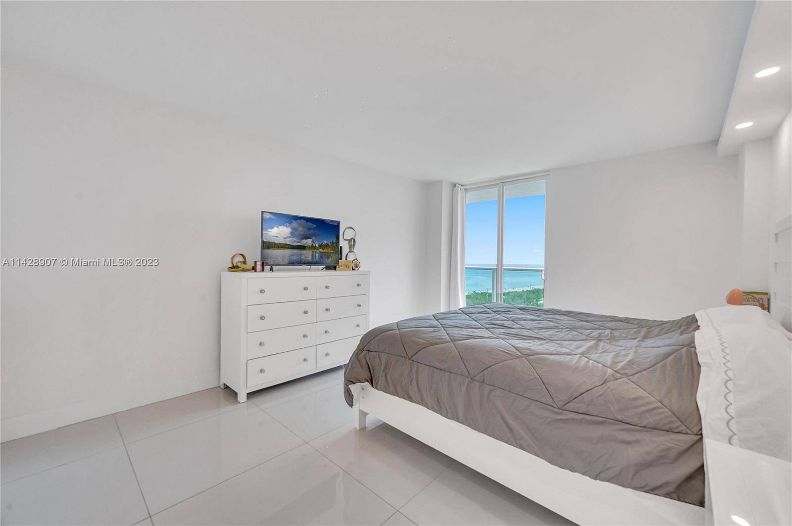ARLEN HOUSE EAST CONDO - Residential