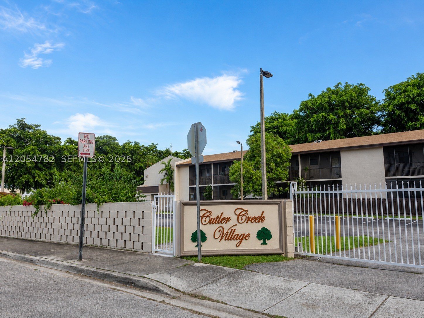 CUTLER CREEK VILLAGE COND - Residential