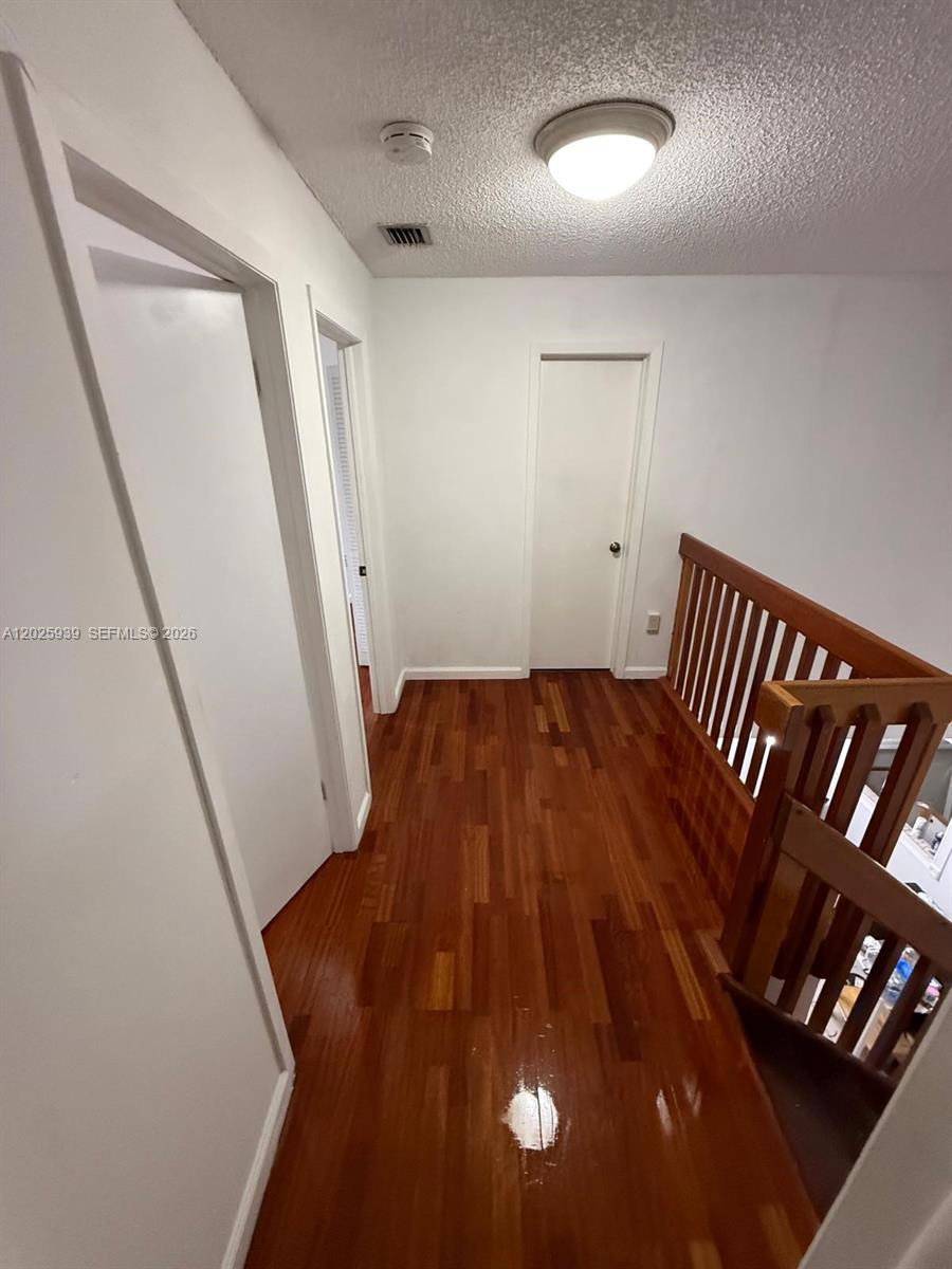 GOLFVIEW TH AT KENDALE LK - Residential Lease