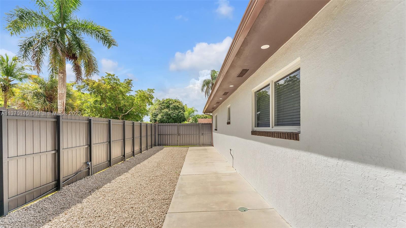 THE REDLANDS SEC 1 - Residential