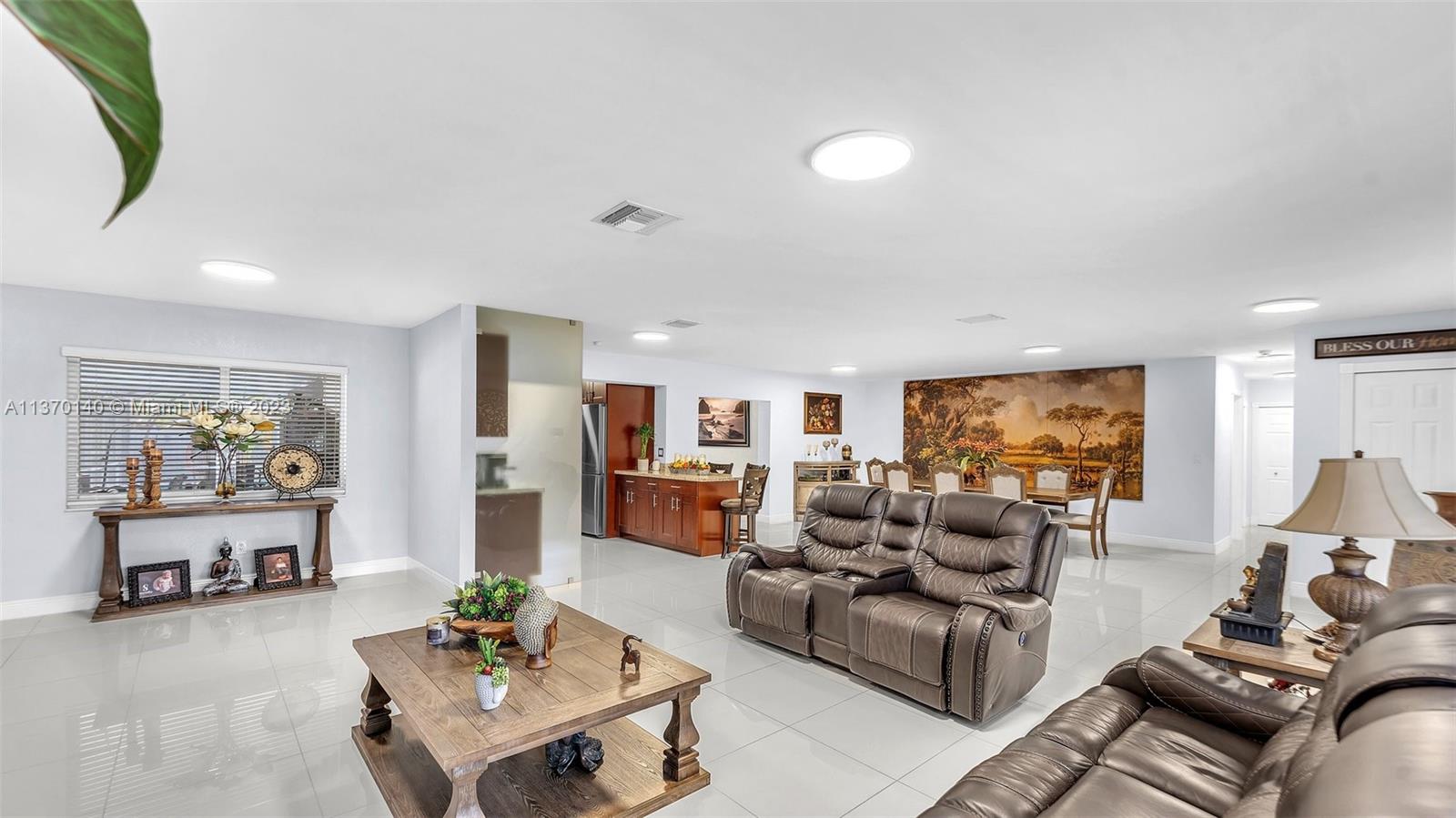 THE REDLANDS SEC 1 - Residential