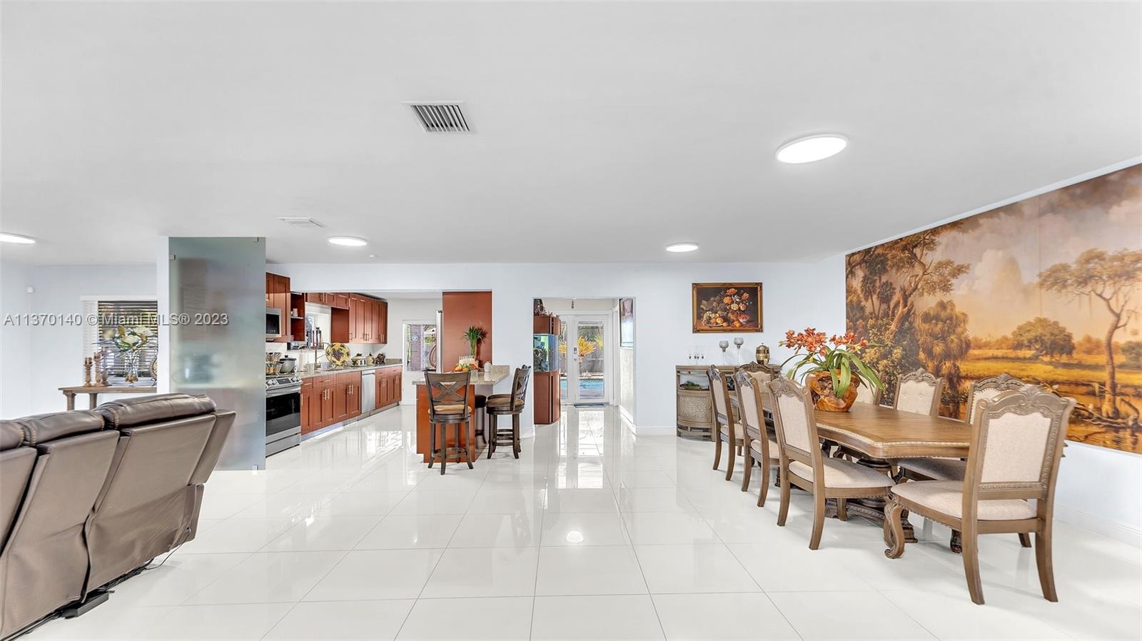 THE REDLANDS SEC 1 - Residential