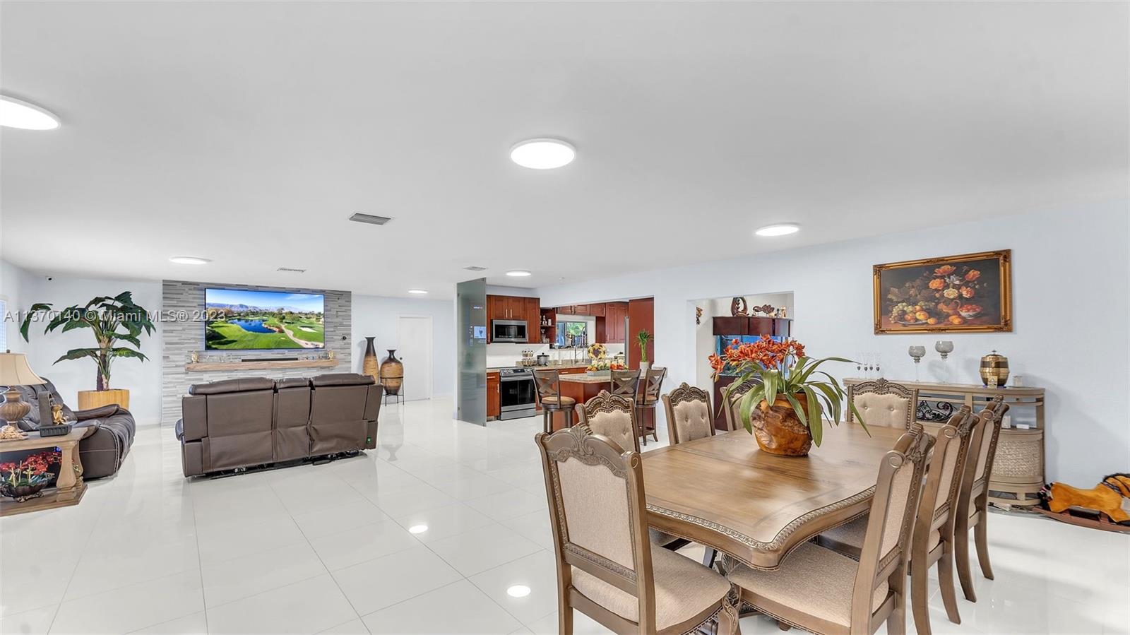 THE REDLANDS SEC 1 - Residential