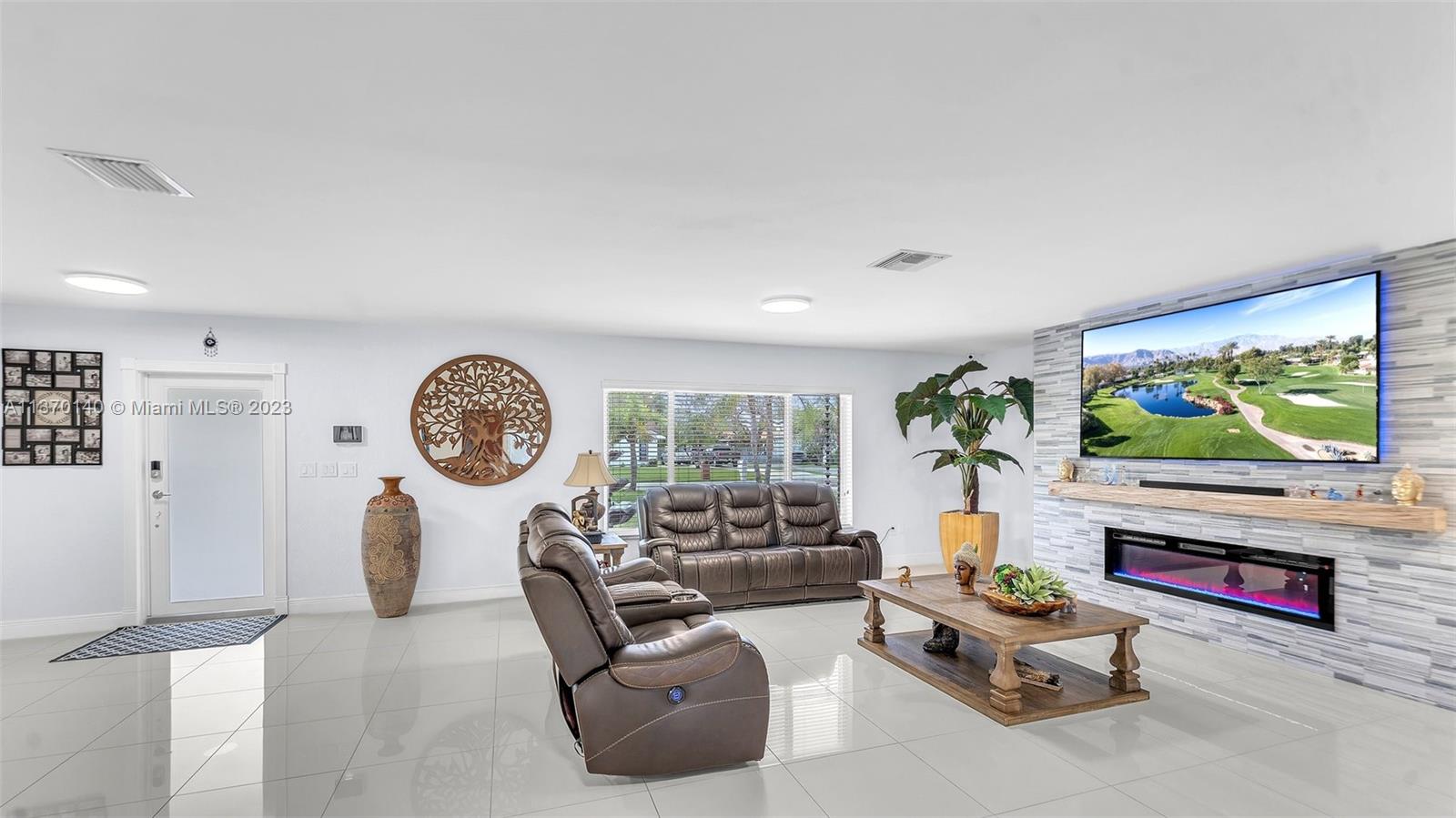 THE REDLANDS SEC 1 - Residential