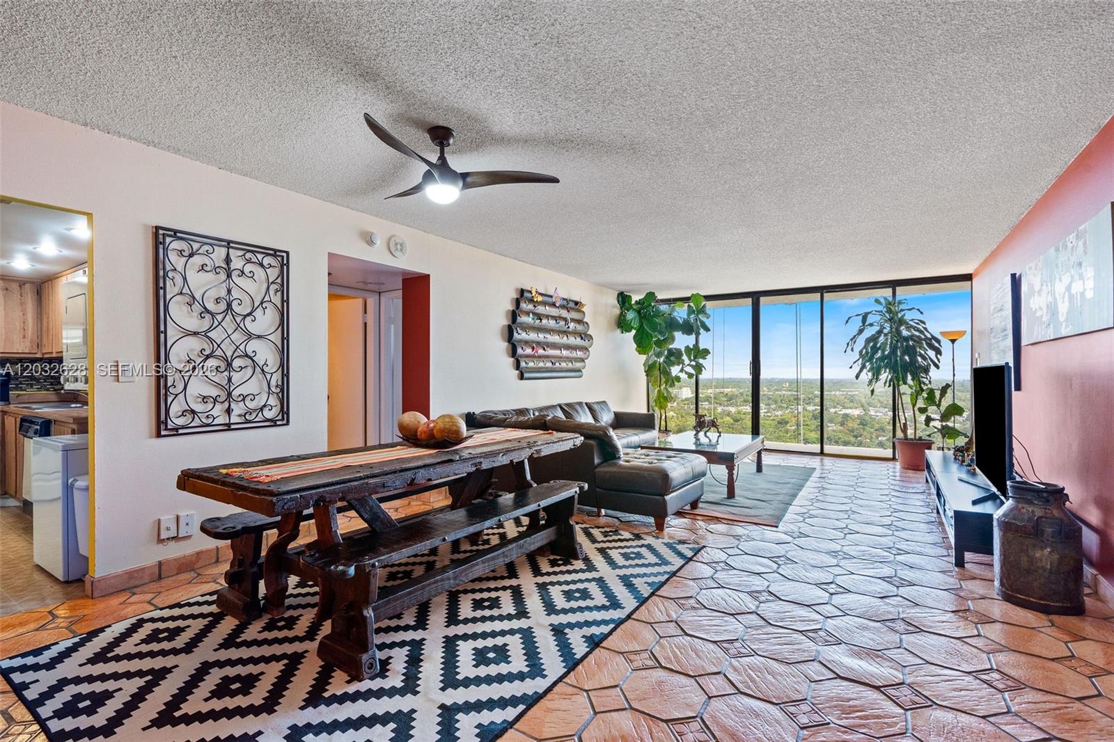 THE PALM BAY YACHT CLUB C - Residential