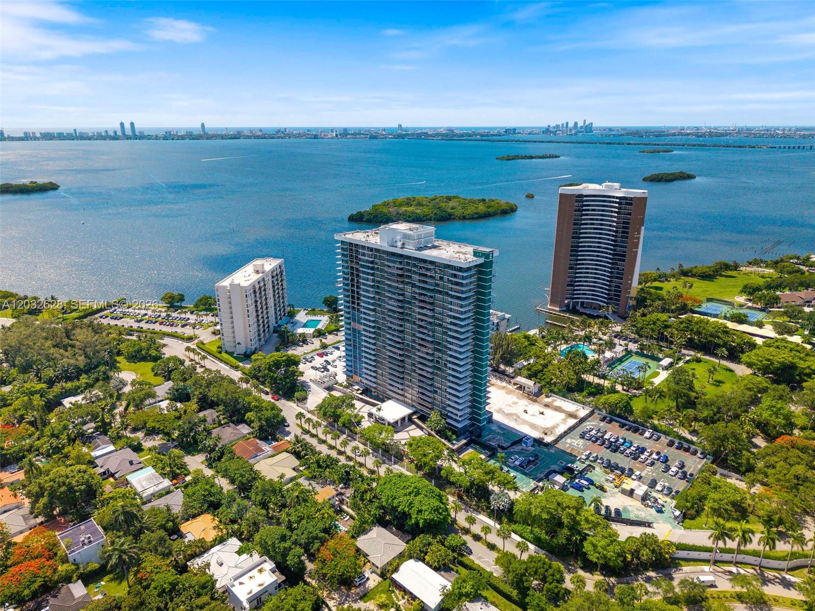 THE PALM BAY YACHT CLUB C - Residential