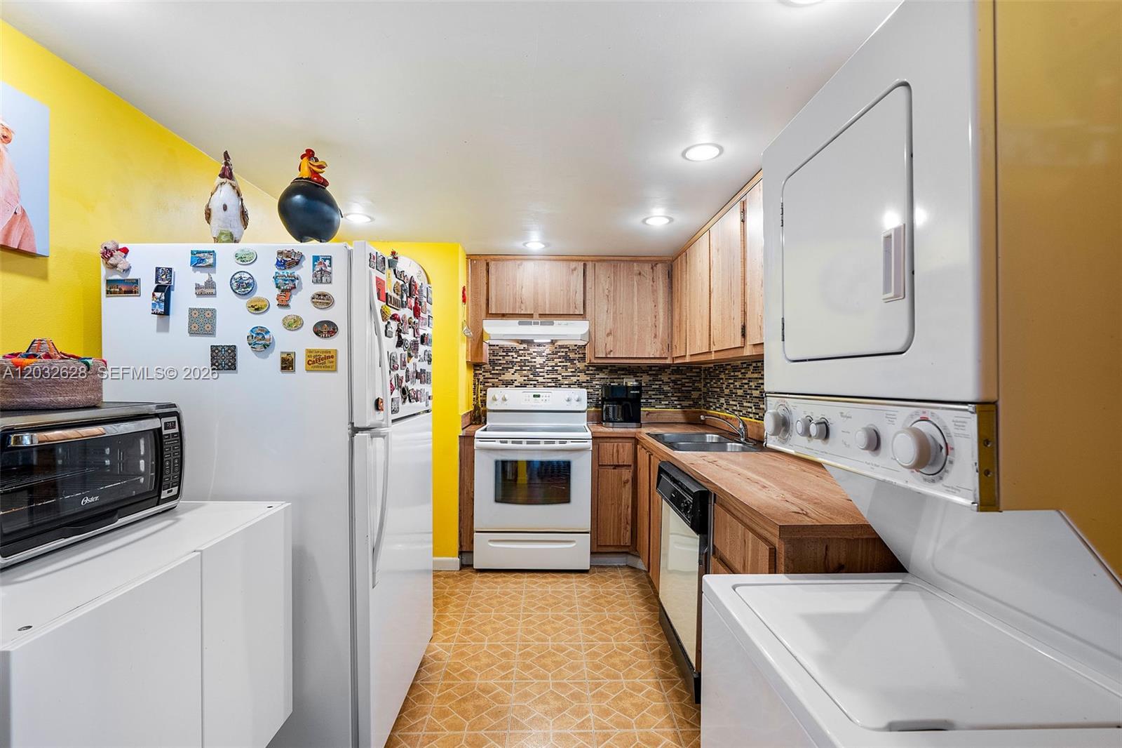THE PALM BAY YACHT CLUB C - Residential