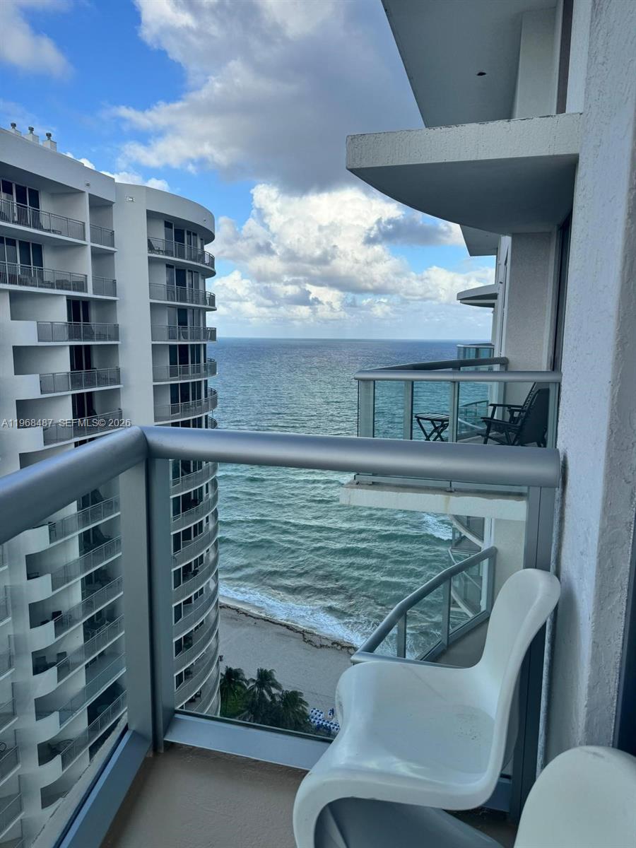 SOLE CONDO - Residential