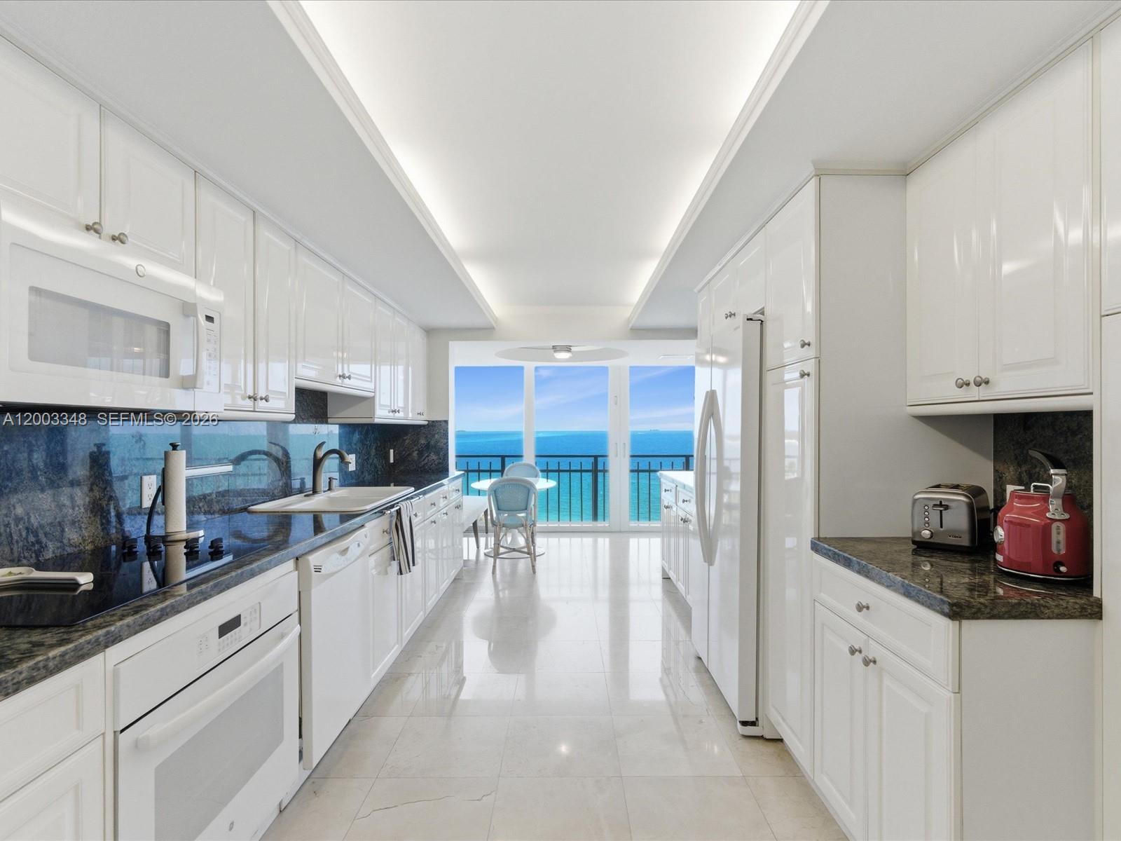 MAR-AZUL CONDO - Residential