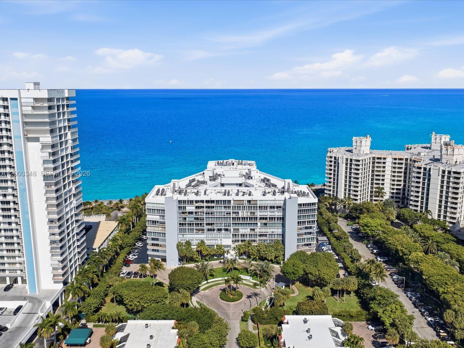 MAR-AZUL CONDO - Residential