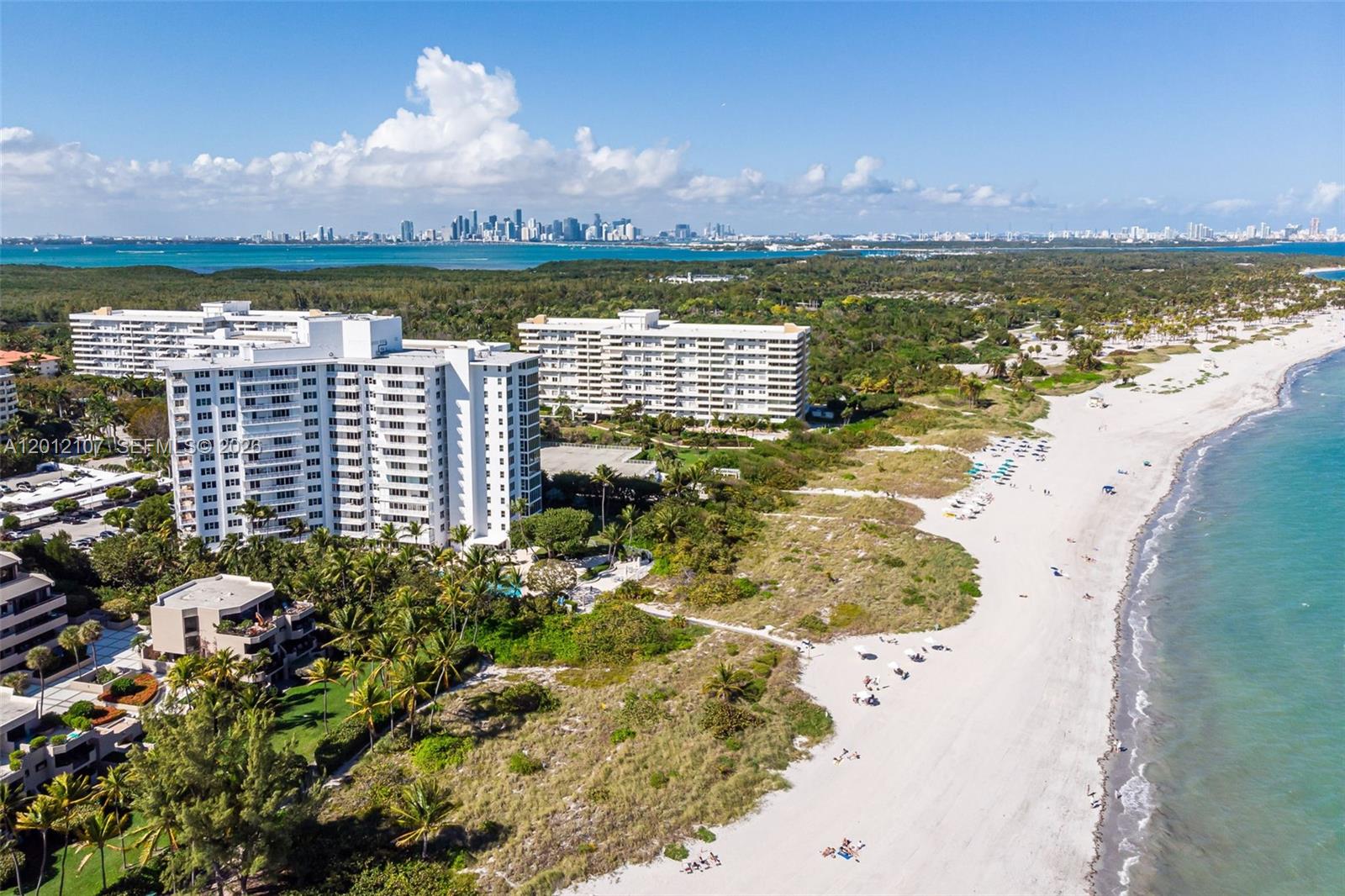 ISLAND HOUSE APT INC - CO - Residential