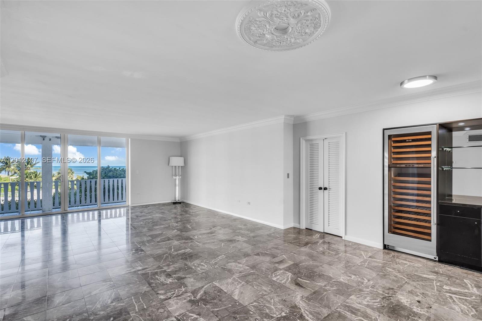 ISLAND HOUSE APT INC - CO - Residential