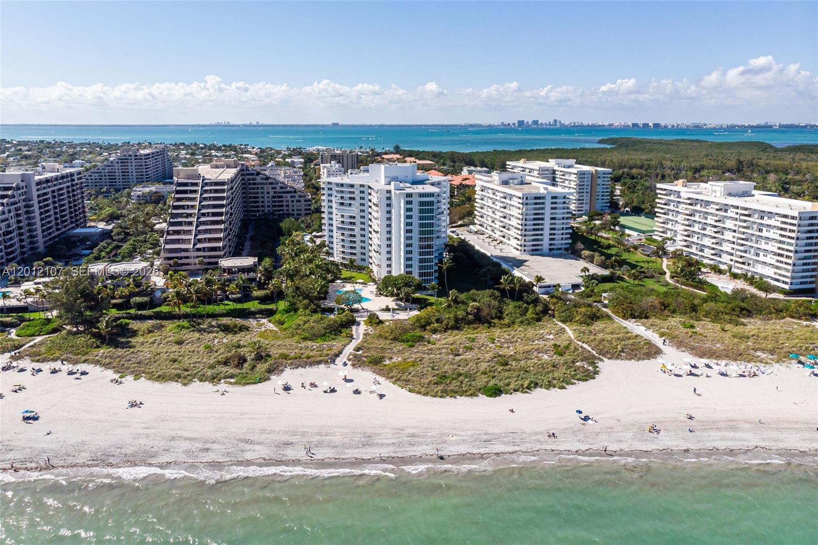 ISLAND HOUSE APT INC - CO - Residential
