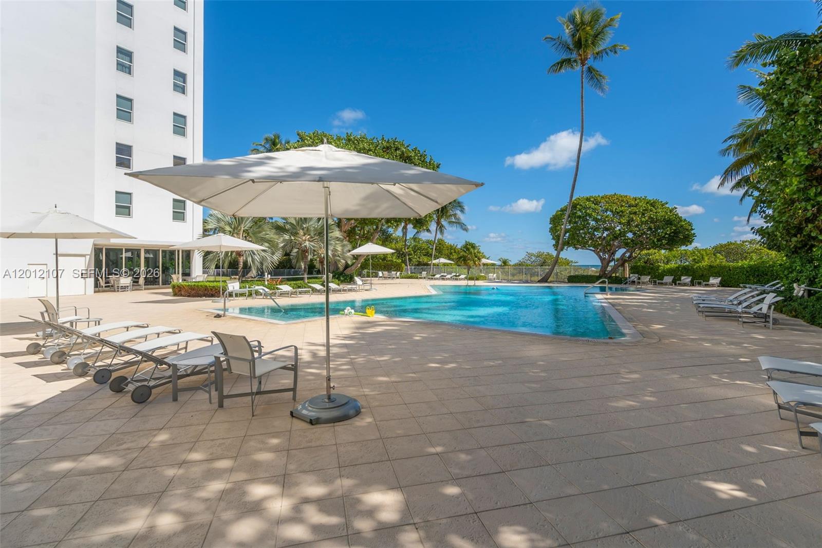 ISLAND HOUSE APT INC - CO - Residential
