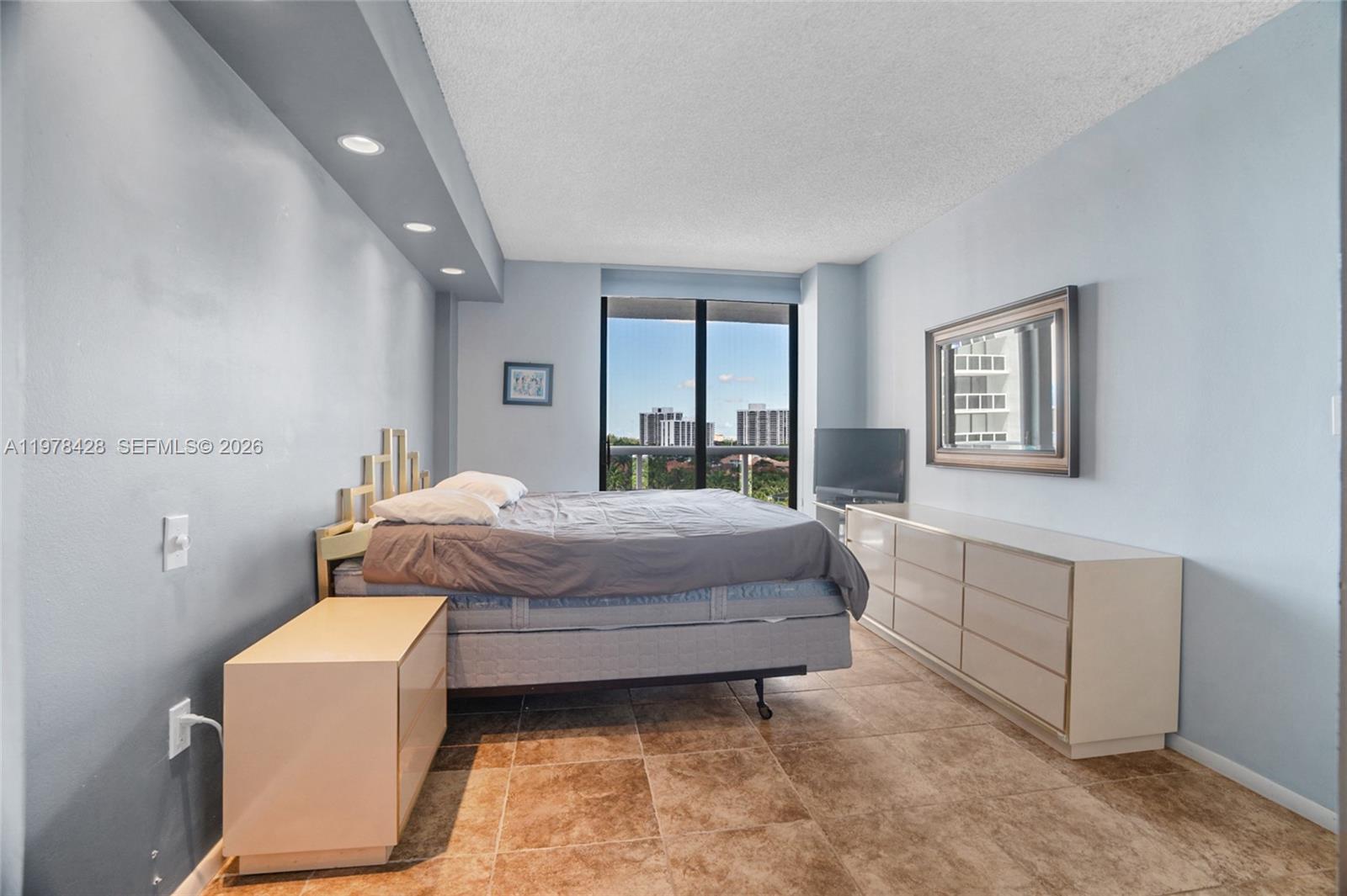 WATERVIEW CONDO - Residential