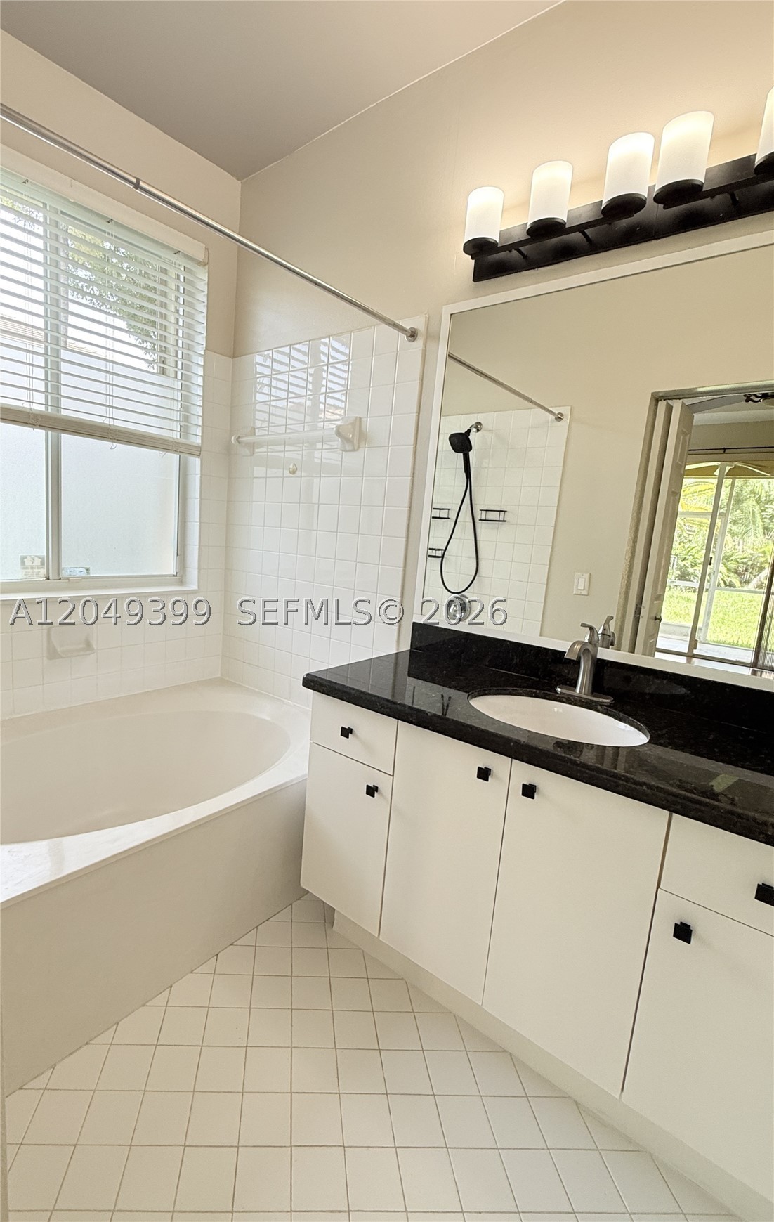 SECTOR 2-PARCELS 12 13 14 - Residential Lease