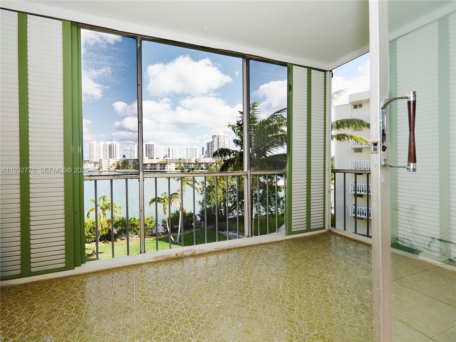 POINT EAST SEC II CONDO - Residential
