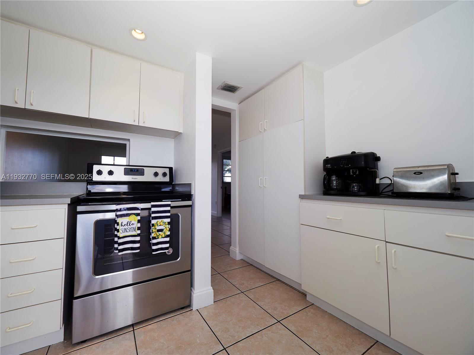 POINT EAST SEC II CONDO - Residential