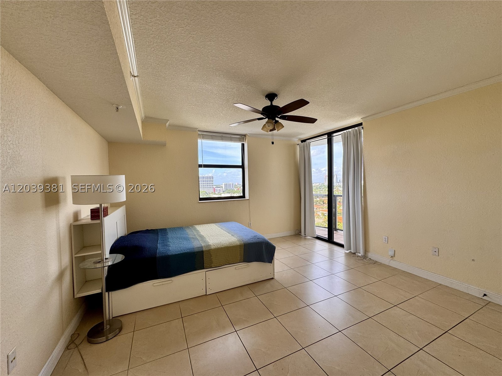 THE LUXOR RESIDENCES COND - Residential