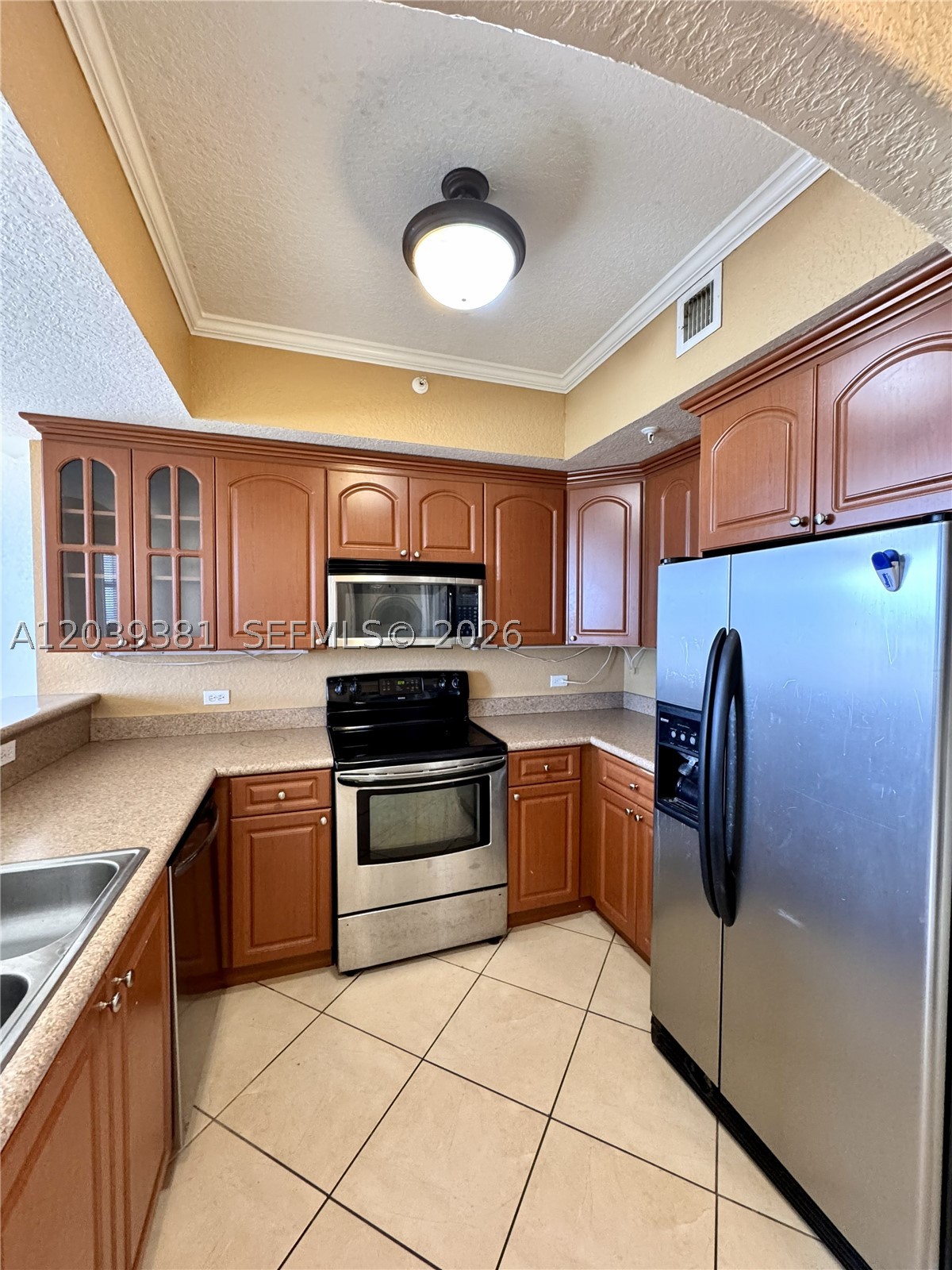 THE LUXOR RESIDENCES COND - Residential