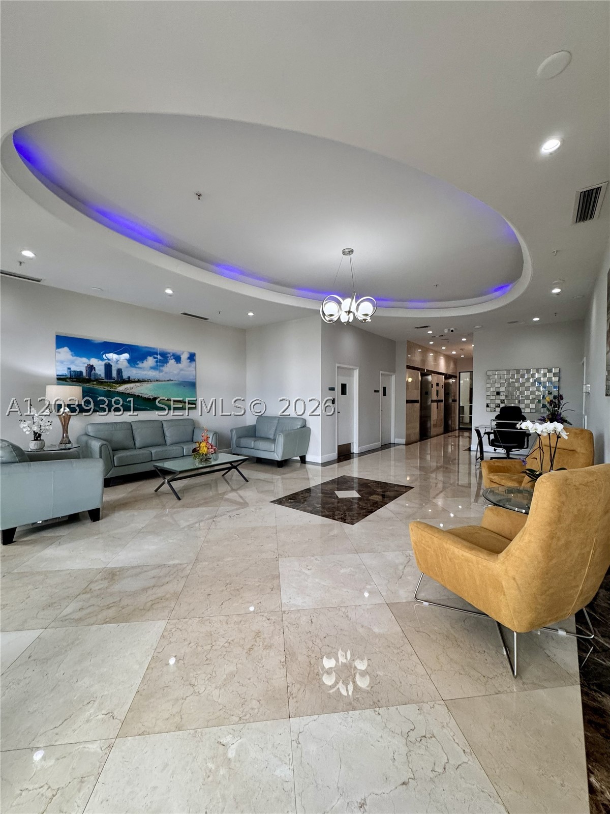 THE LUXOR RESIDENCES COND - Residential